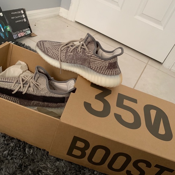 Yeezy Zyon. Size 11.5 - Picture 2 of 5